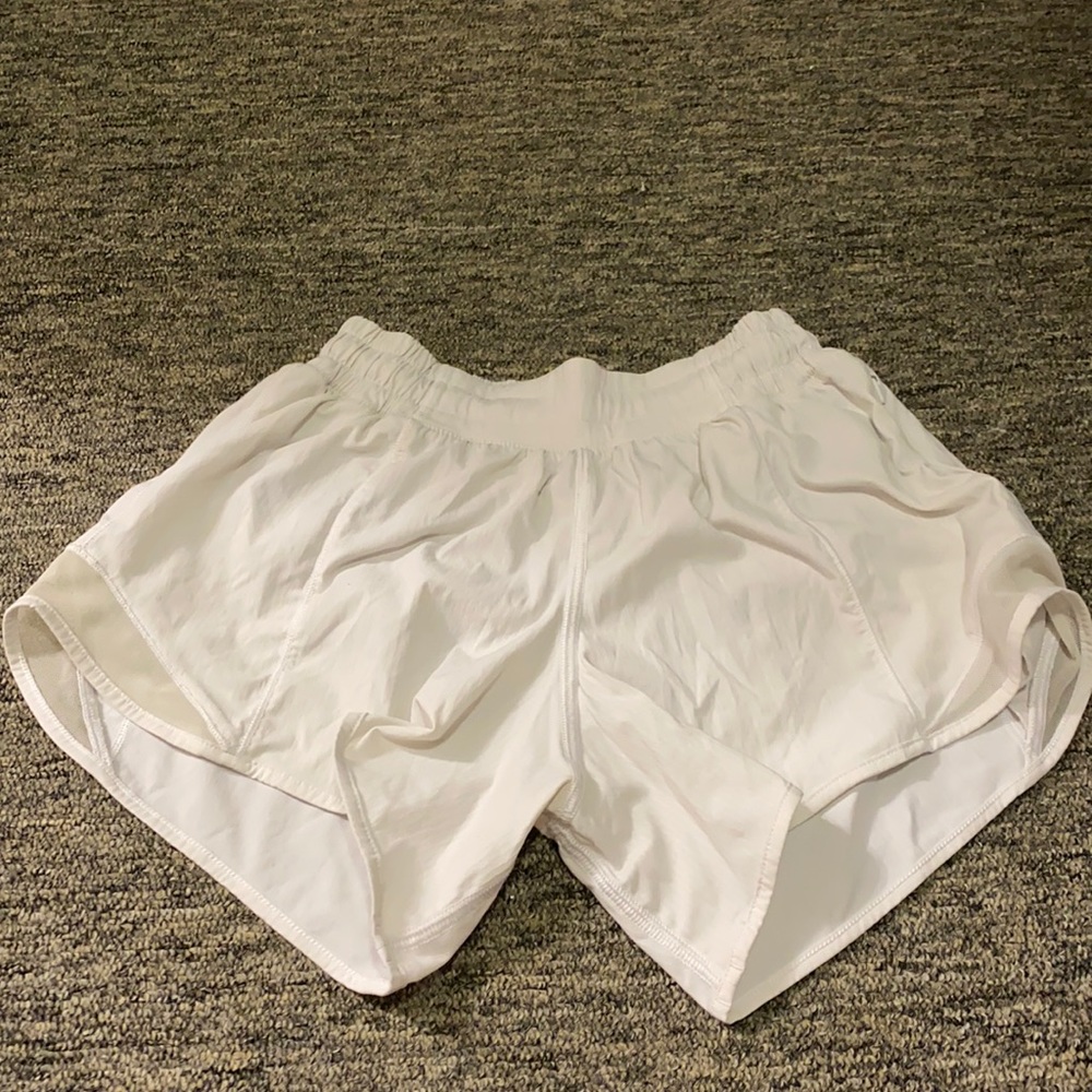 Lululemon Hotty Hot low-rise shorts 4”